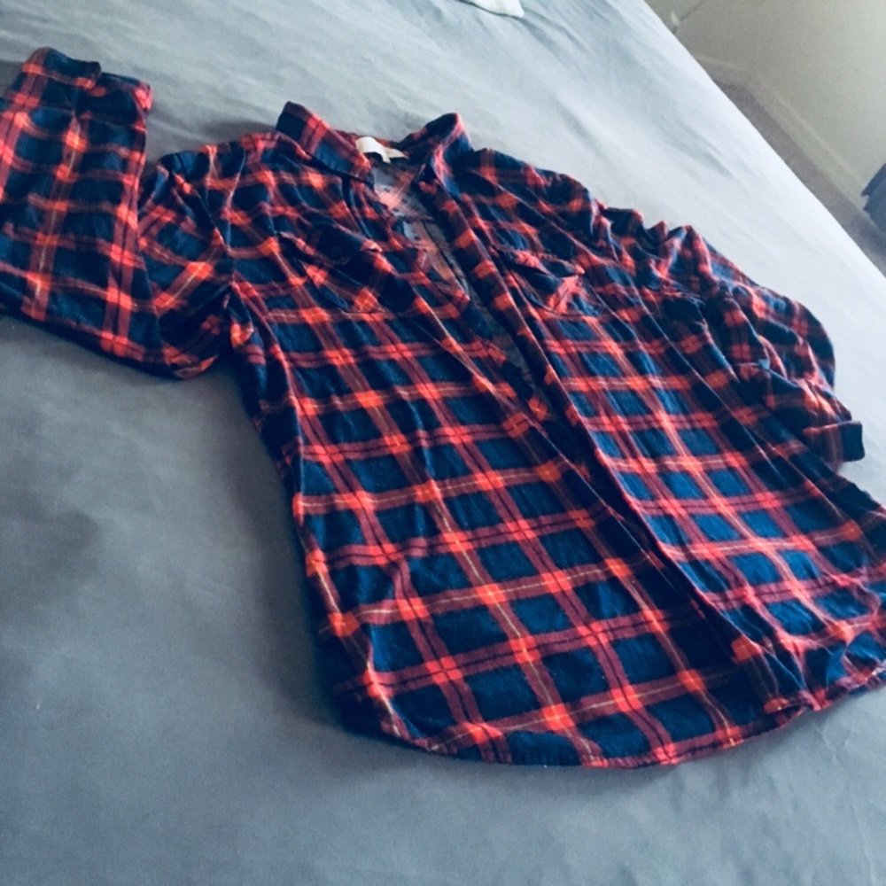 💙Plaid/Flannel Top💙